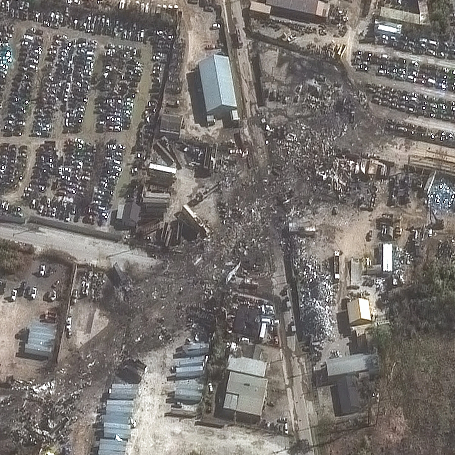 Engine Detaches from UPS Plane, 12 Dead in Louisville Fire