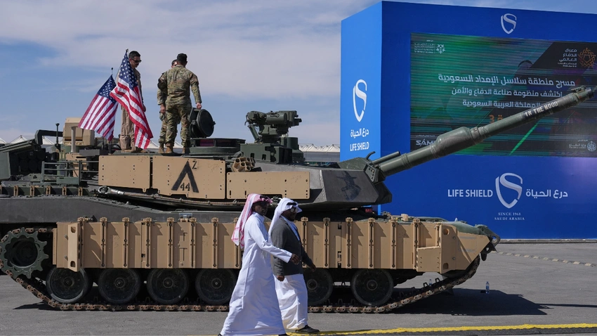 Saudi Prince Pushes Trump to Keep Iran War Alive as Riyadh Denies Push