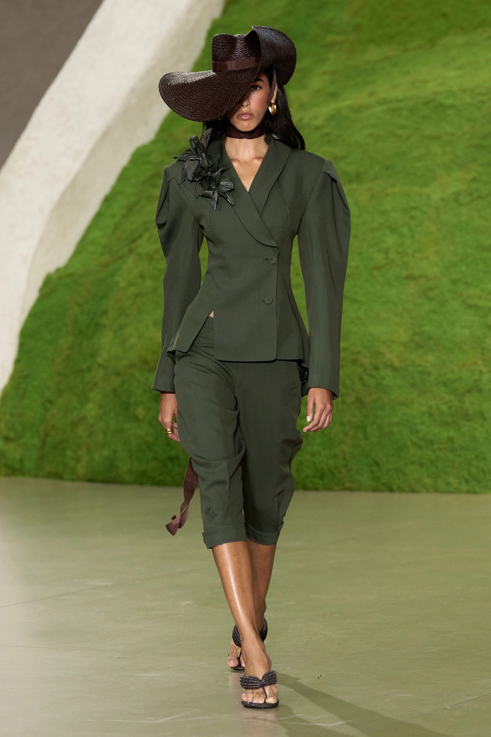 Veronica Beard Unveils "The Secret Garden" for Spring 2027! 🌸👗