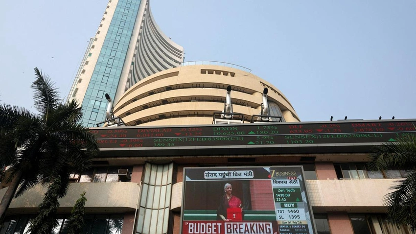 Nifty50 Slips Over 100 Points as Sensex Dips Below 83,000
