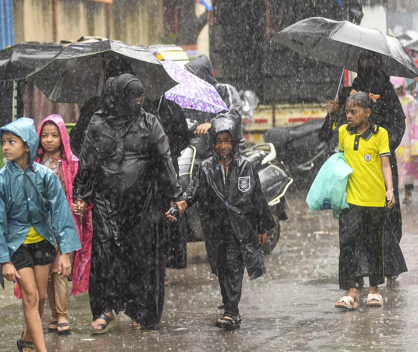 West Bengal on Red Alert: Heavy Rains & Deep Depression Warning!