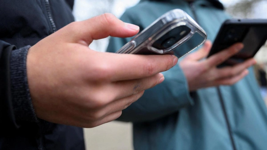 Britain opens three-month consult on banning social media for under-16s