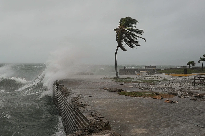 Hurricane Melissa Leaves Haiti in Mourning as Caribbean Coast Battles Floods