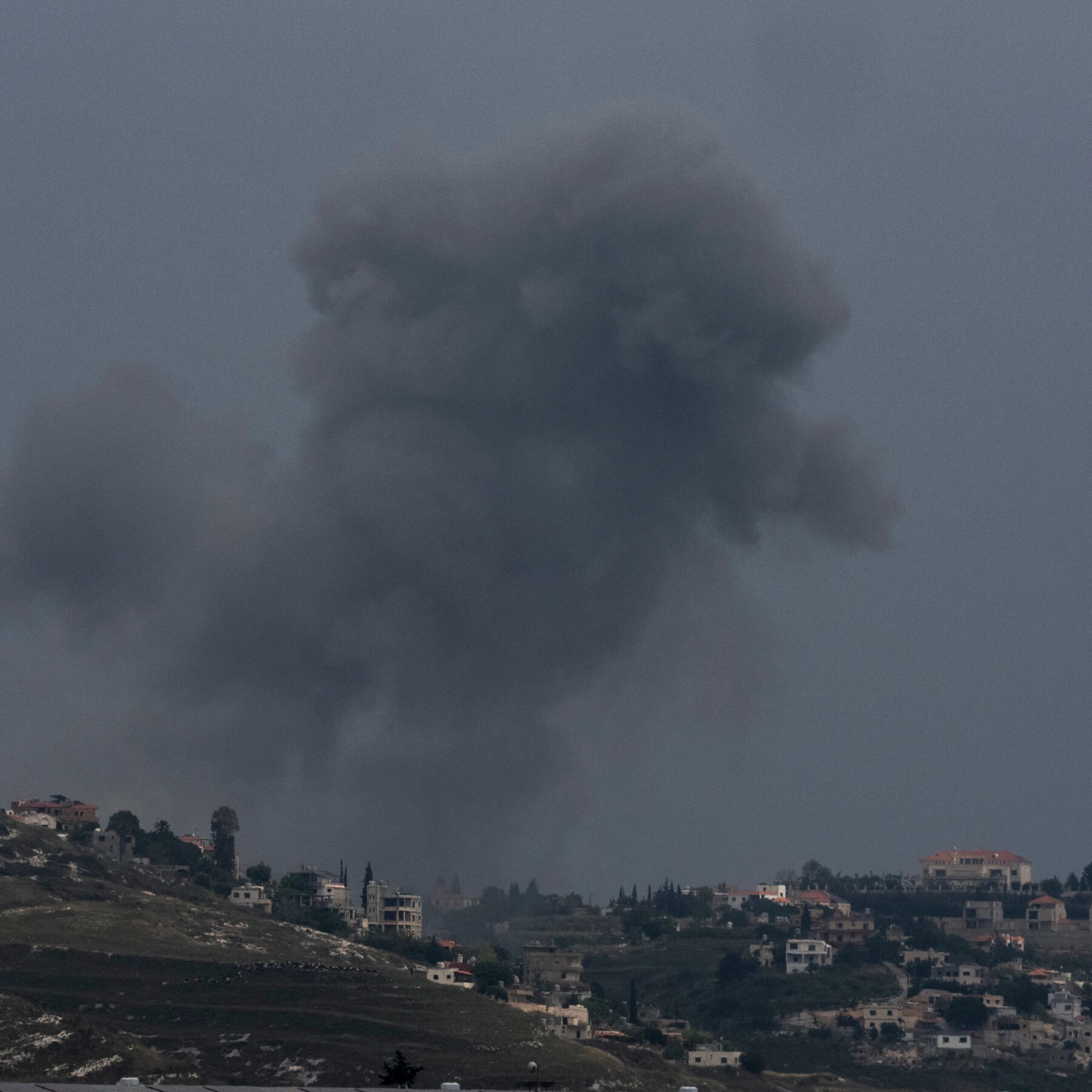 Escalation in Lebanon: Israel Strikes Tyre Following Evacuation Orders