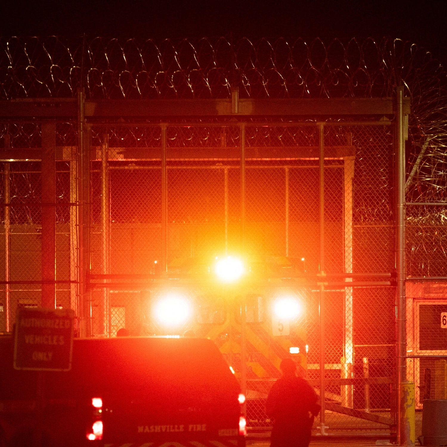 Tennessee Halts Executions After Botched Lethal Injection