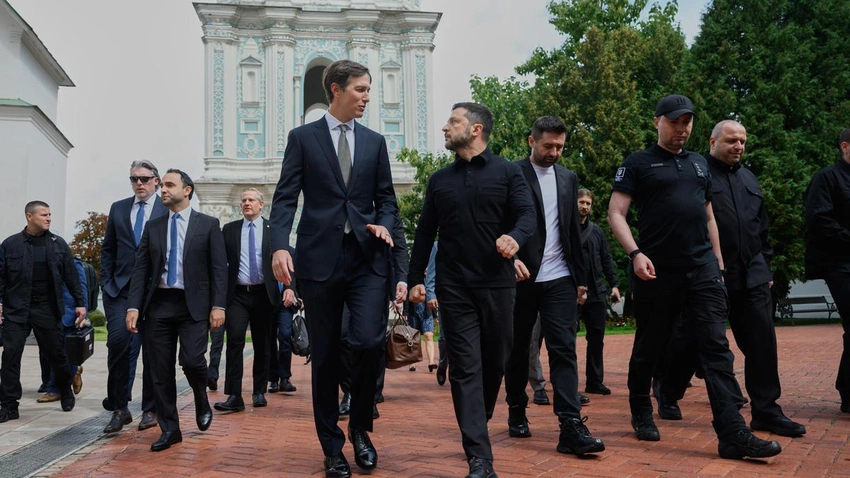 US Envoys Meet Zelenskyy & Putin: Peace Talks Rich in Symbolism, But Deep Divisions Persist