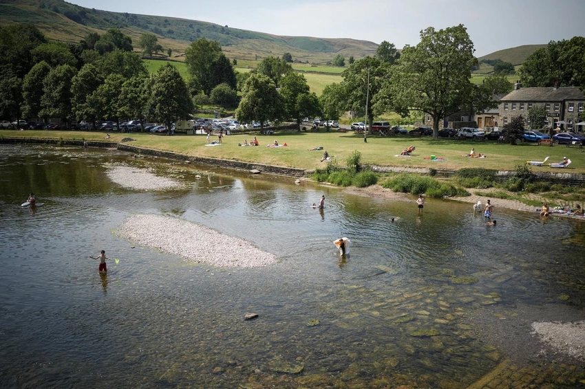 Tragedy in Yorkshire: 13-Year-Old Girl Dies After River Rescue