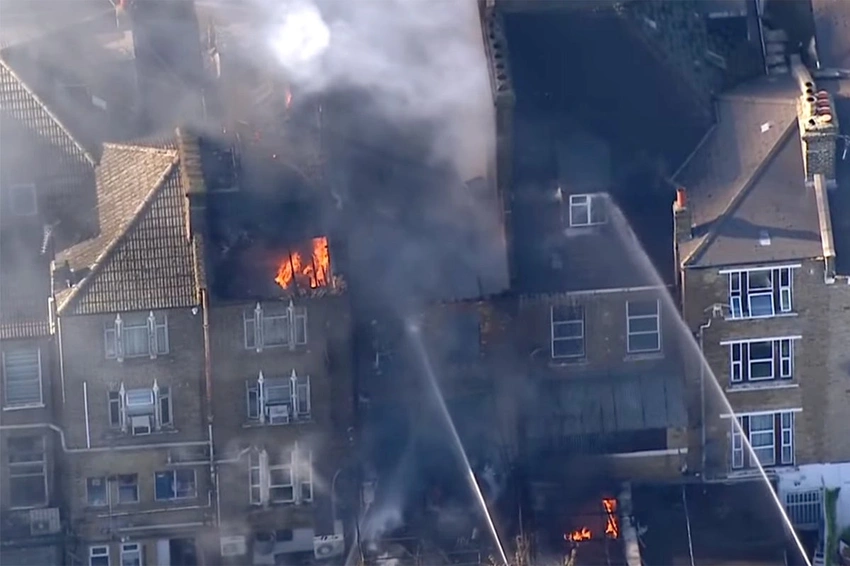 Huge blaze in Stamford Hill as synagogue and homes evacuated