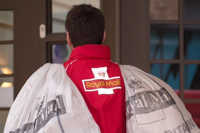 Royal Mail workers accuse bosses of instructing mail-hiding to hit targets
