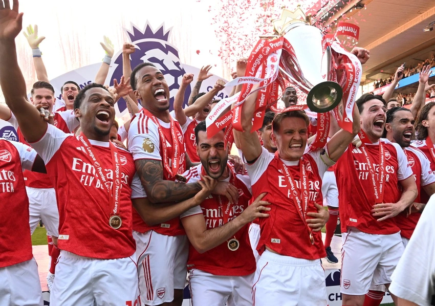Arsenal's Bittersweet Glory: Premier League Parade Follows CL Heartbreak