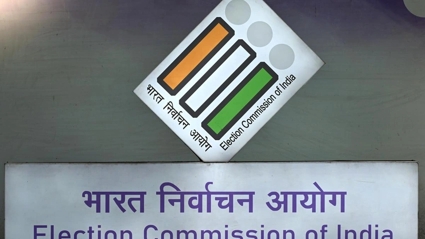 ECI suspends 7 Bengal officers over misconduct in SIR electoral revision
