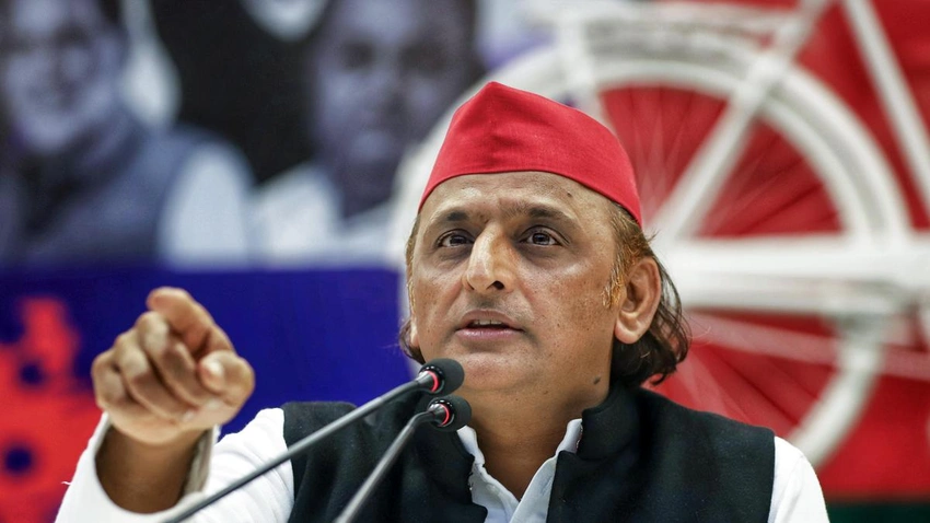 Akhilesh Yadav Meets Mamata Banerjee in Kolkata Over SIR Debate