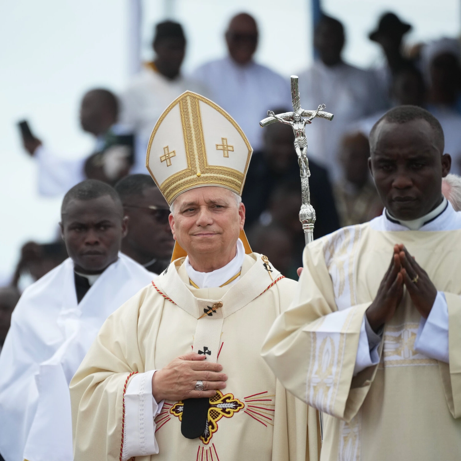 Pope Leo Says Not Interested in Debating Trump, Keeps Focus on Peace