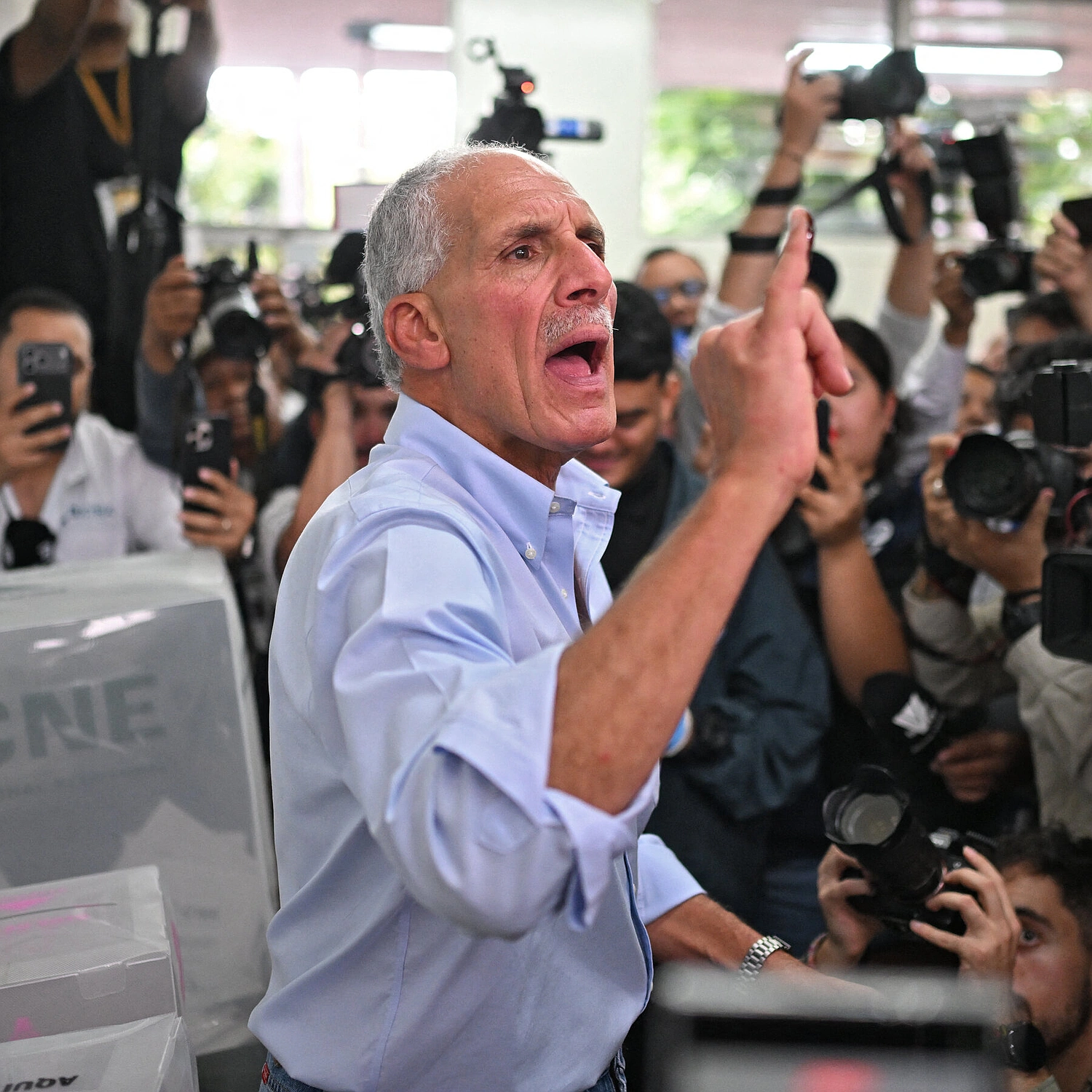 Trump-backed candidate wins razor-thin Honduran presidential race