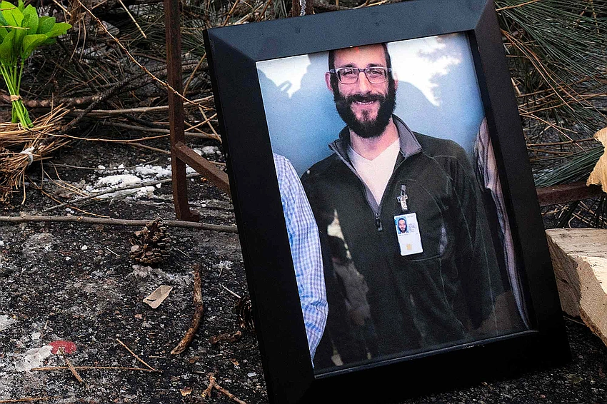 Video challenges DHS account after ICU nurse Alex Pretti shot by feds in Minneapolis