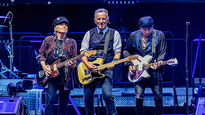 Bruce Springsteen & E Street Band Announce Land of Hope and Dreams Tour