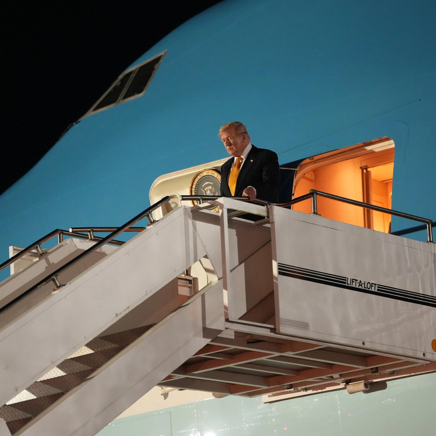 Trump's Secret Plane Swap: Iranian Threat Forces Air Force One Switch at NATO Summit