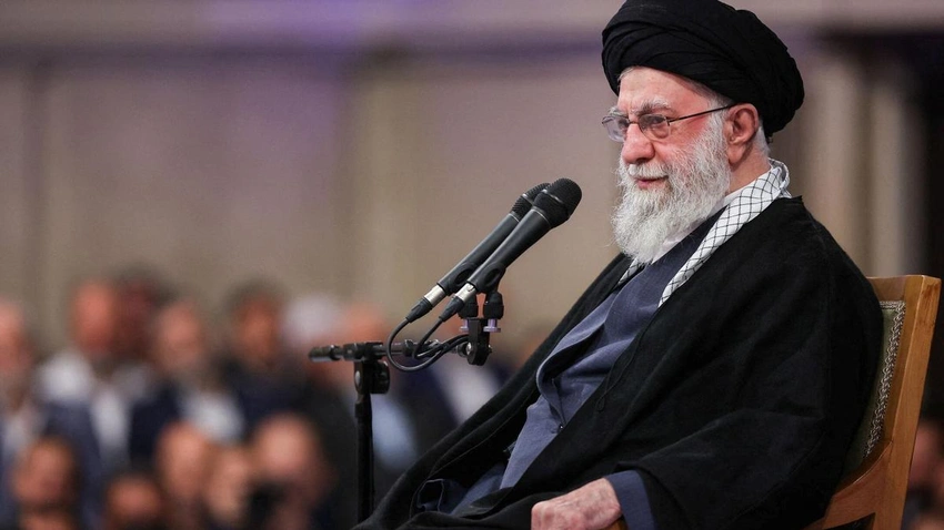 Khamenei Blames Trump, Urges End to Iran Protests