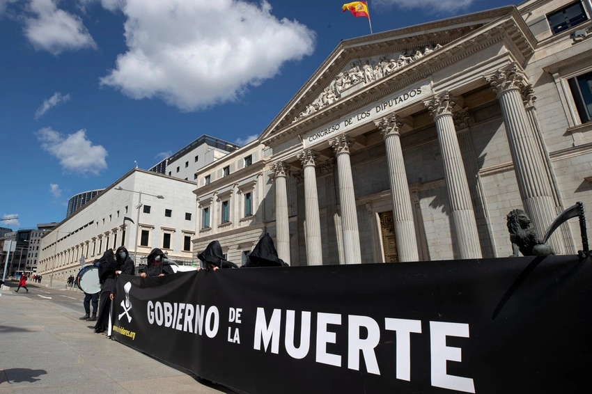 Spanish woman dies by euthanasia after long court battle with parents in Barcelona