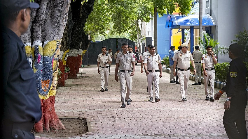 Bomb threats hit Delhi courts again as Red Fort case moves forward