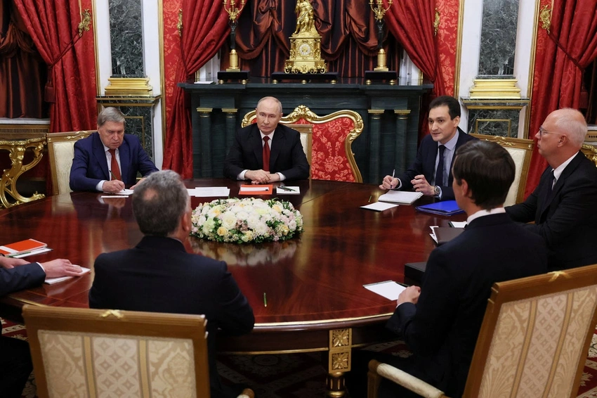 US Envoys & Putin Hold "Frank" Talks on Ukraine Peace, Ideas Proposed!