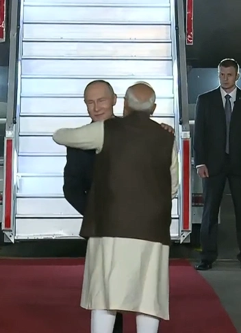 Putin Lands in Delhi, Modi’s Hug Sends Strong Signal to The West