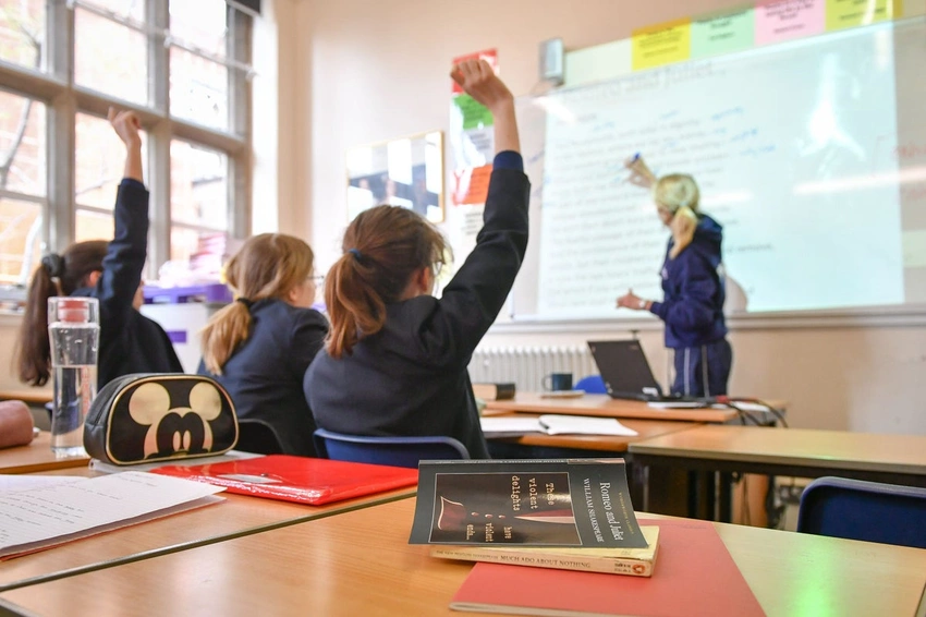 London schools turn to VR to ease exam stress