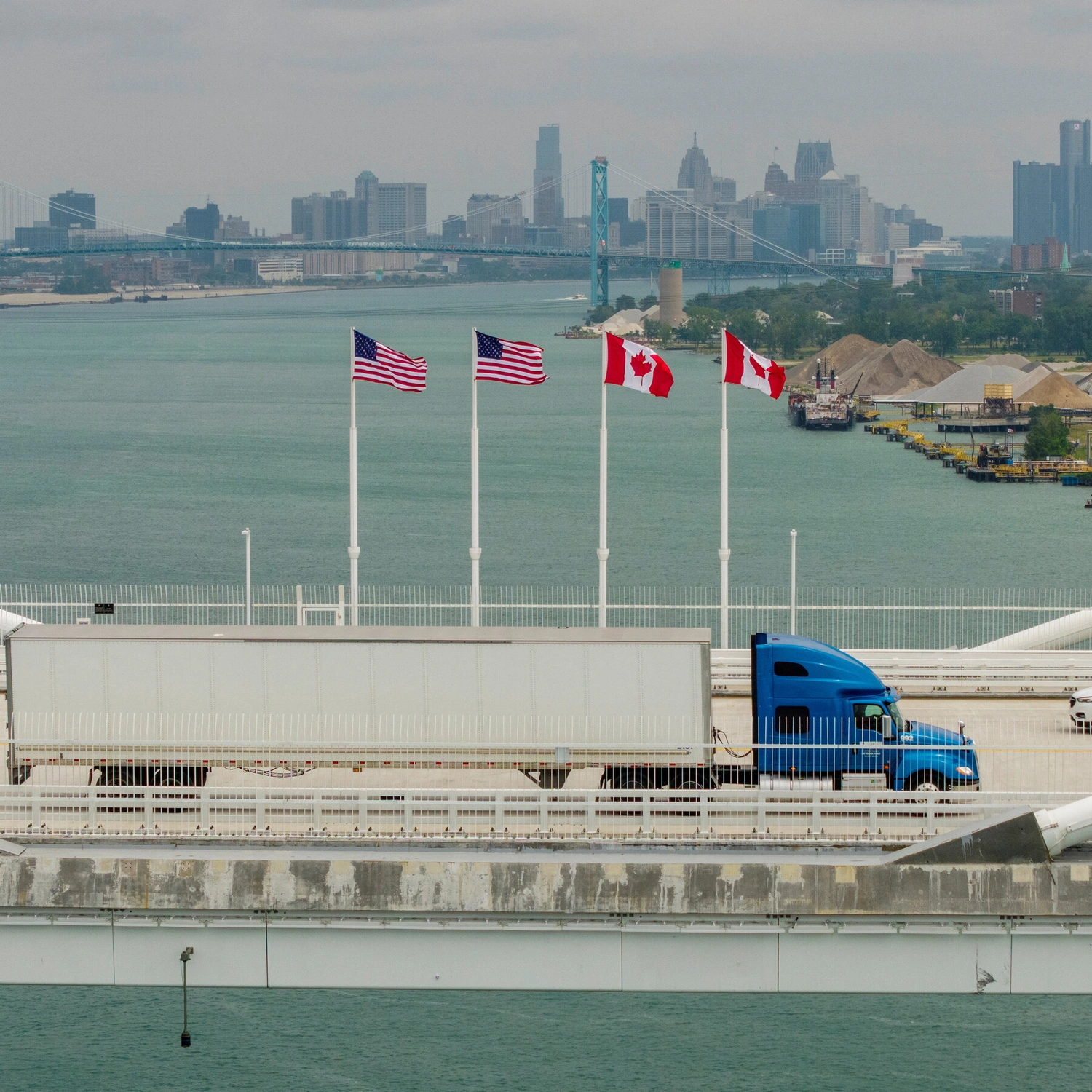US-Canada Trade War Heats Up! Trump Threatens 50% Auto Tariffs; Canada Vows Retaliation
