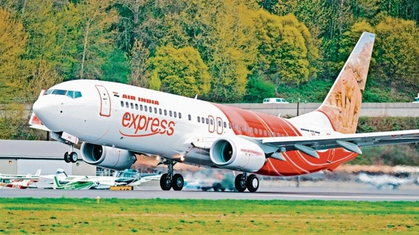Delhi Flight Diverted to Lucknow After Smoke Alarm Triggers Precautionary Landing!