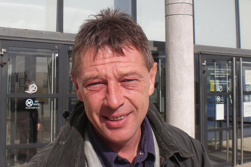 Radio DJ Andy Kershaw dies at 66 after cancer battle