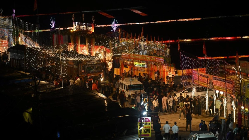Amarnath Yatra 2026 Begins: J&K Lt Guv Flags Off First Batch Amid Tight Security