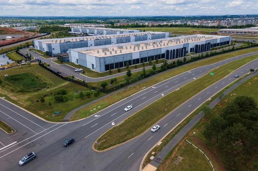 Data Center Debate Unites Left & Right: Why Americans Are Saying 'No!'