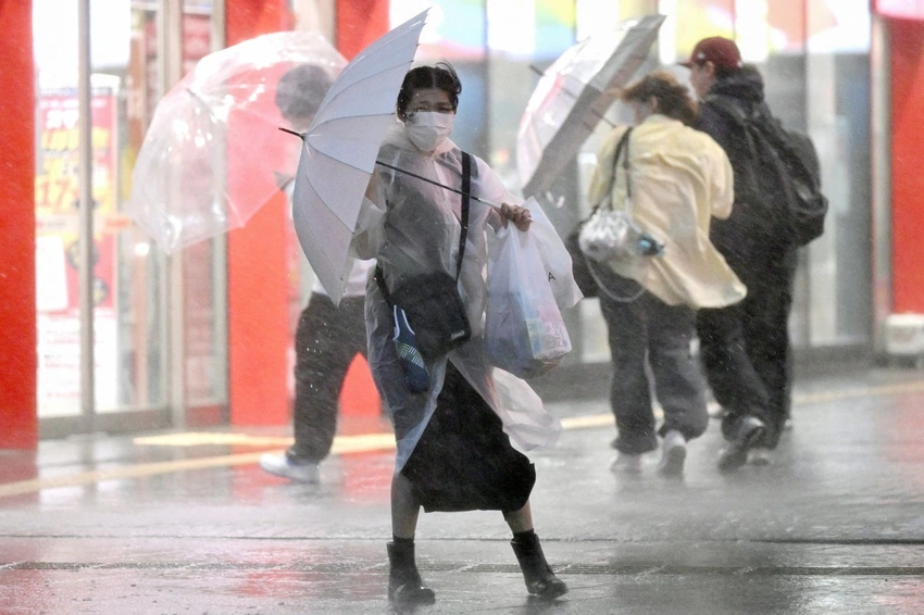 Japan Braces: Typhoon Dujuan Unleashes Chaos, Millions Evacuate!