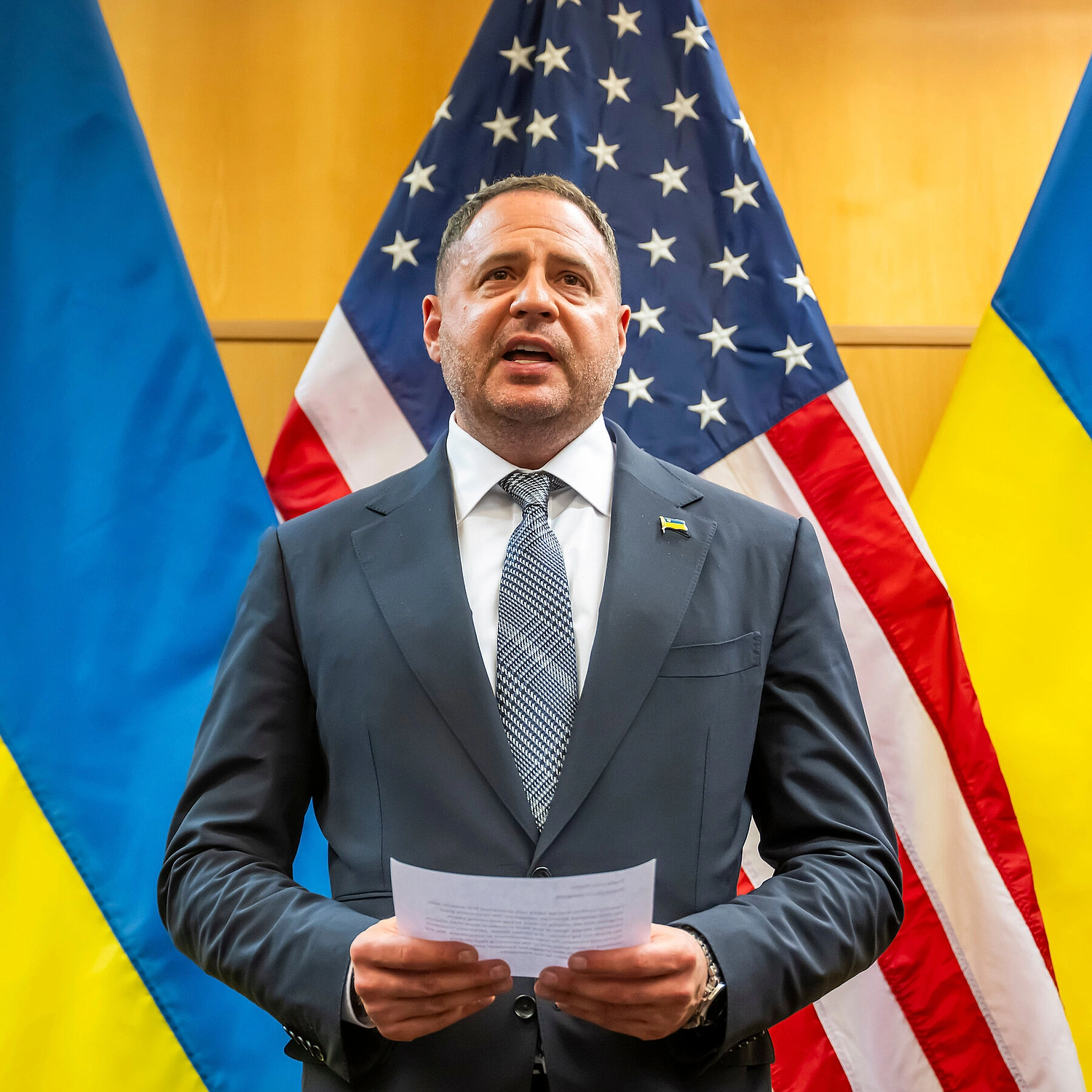 Searches at Zelenskyy’s chief aide’s home widen Ukraine corruption probe