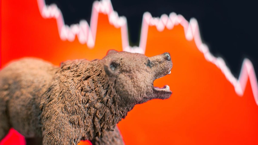 Sensex Falls 455 Points on Foreign Outflows, Trade Concerns