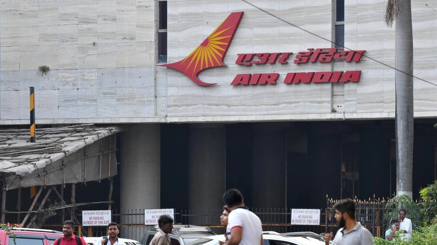 Air India AI887 Returns to Delhi after Engine Issue