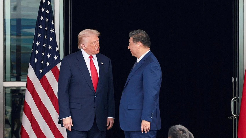 Trump Plans Beijing Visit After Xi Phone Call on Taiwan