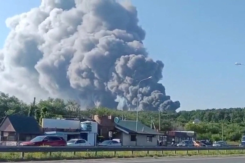 Ukraine Strikes Moscow Warehouses, Five Dead Amid Escalating Conflict