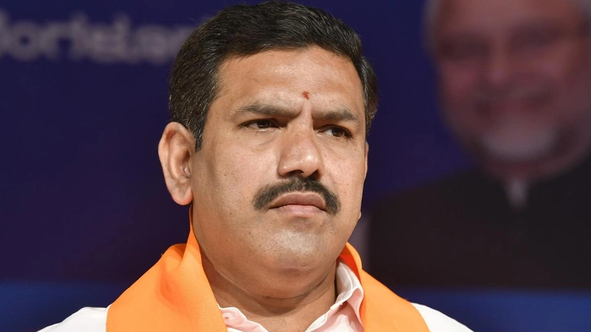 Congress Revolt in Mattathur: All Eight Quit to Join BJP, Independent Wins Panchayat