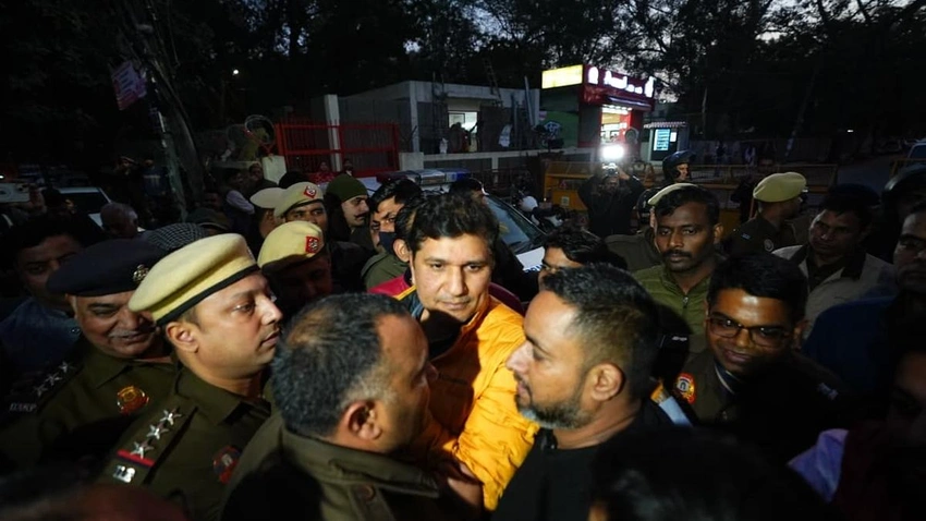 AAP Delhi chief detained during candle march over biker's death in Janakpuri