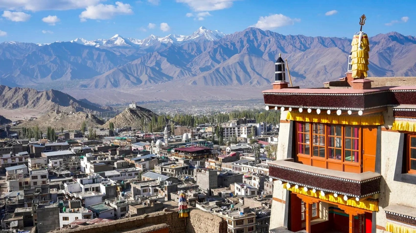 Sonam Wangchuk Slams "Unproductive" Ladakh Talks with Viral Bhatti Clip 🗣️