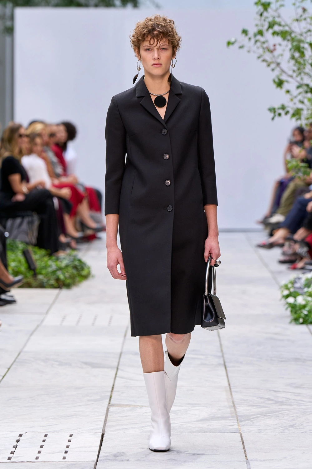 Hervé Léger's Spring 2027 Collection: Beyond the Bandage Dress!