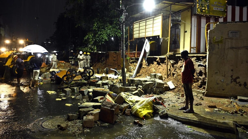 Bengaluru Deluged: Commuters Stranded as Downpour Hits City