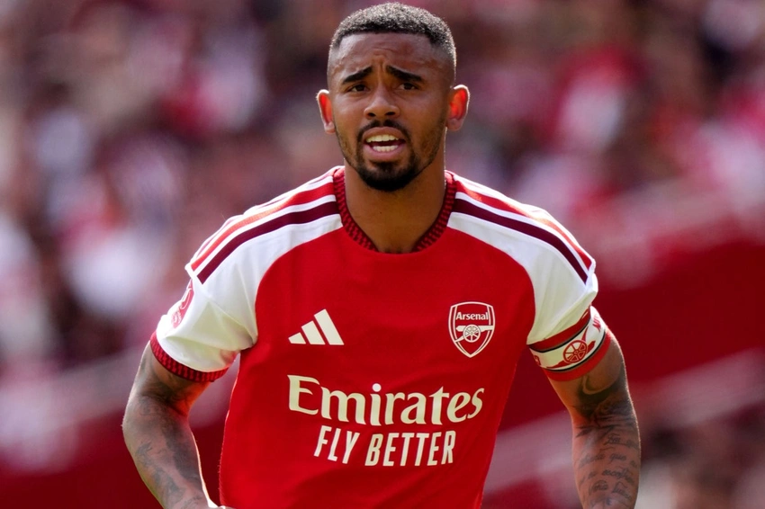 Arsenal Trio Set to Depart as Transfer Window Nears Dramatic Close!