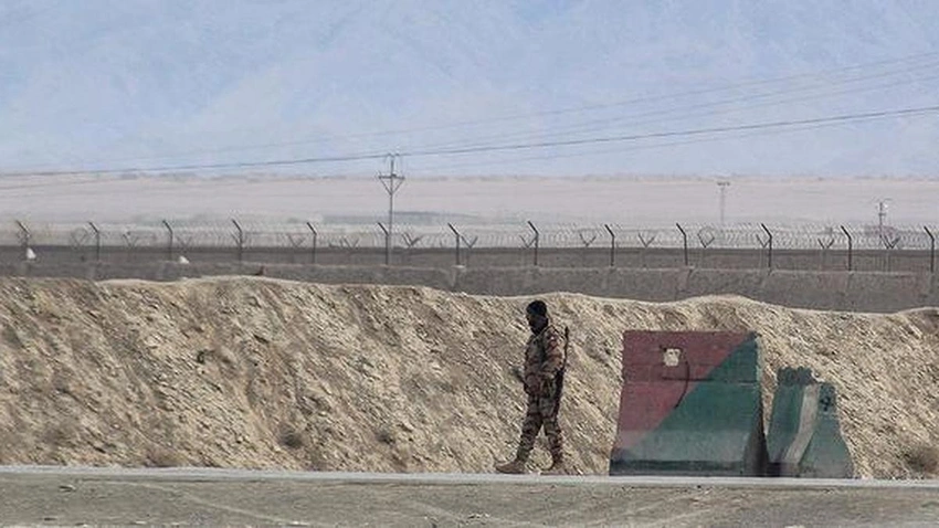 Pakistan strikes Afghan border camps amid surge in militant attacks