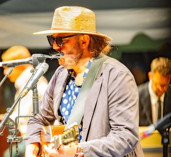 Bon Iver Transforms into "Bon Dylan" for Epic Bob Dylan Cover Set at Eaux Claires!