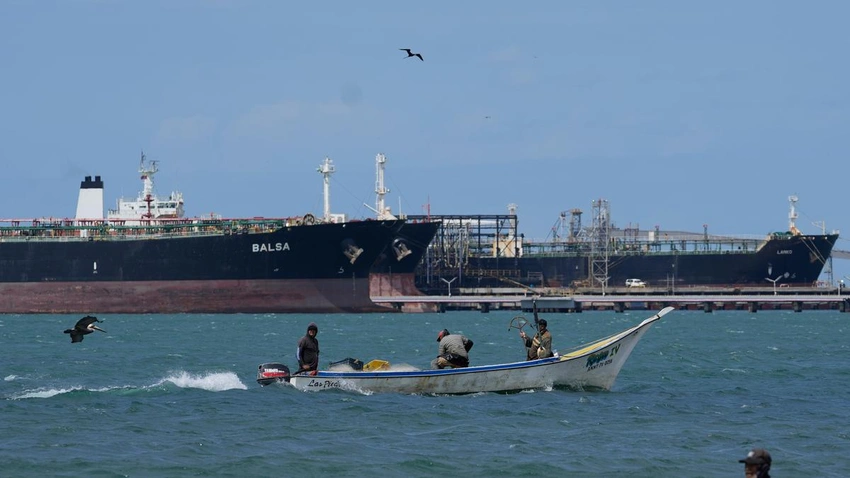US Seizes Venezuelan Oil Tanker Ahead of Trump-Machado Meeting