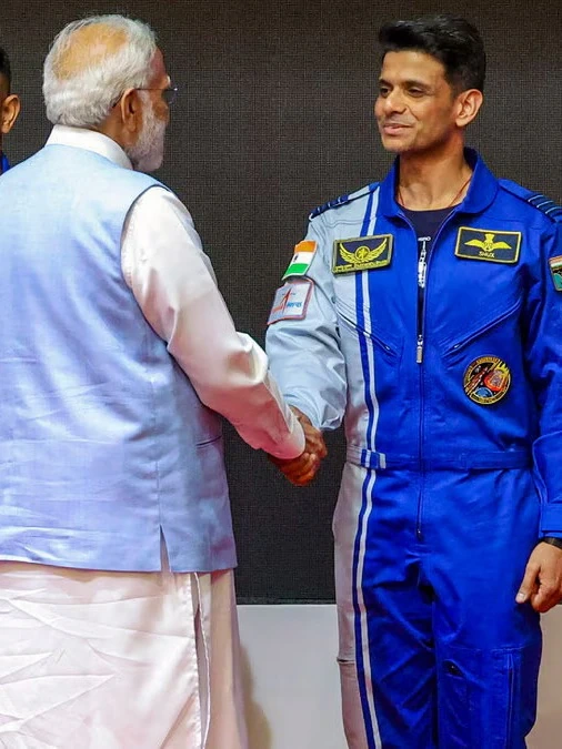 PM Modi Calls Indian Astronaut Shubhanshu Shukla on ISS