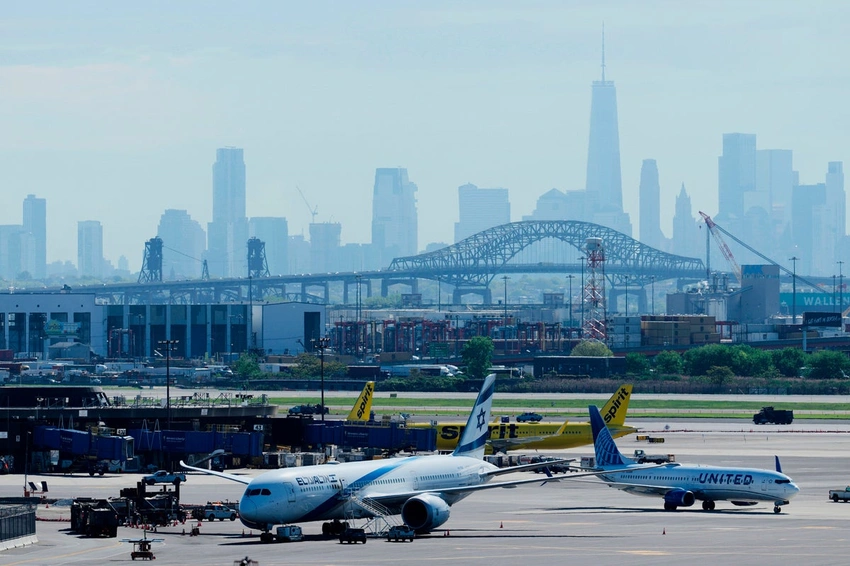 United Flight 169 Hits Light Pole Near Newark; Investigation Underway