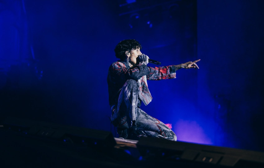 Festival Frenzy: When Surprise Guests Ignite the Stage!